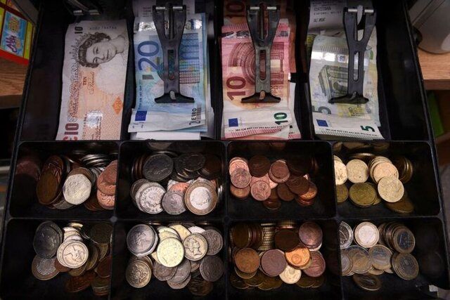 سقوط آزاد روبل و یورو در سایه جنگ

