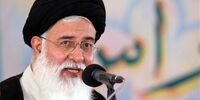 تکرار ادعای کذب از جانب علم‌الهدی در نماز جمعه: در چاله آب سنگین بتن ریختید که آمریکا با ما جنگ نکند؟
