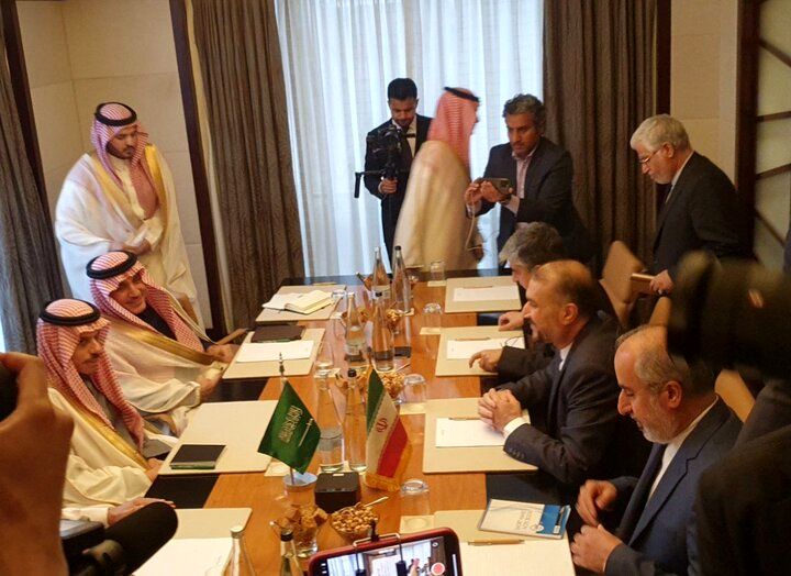 دیدار امیرعبداللهیان و وزیر خارجه عربستان 