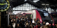 گزارش تصویری | اعتصاب سراسری حمل و نقل ریلی فرانسه