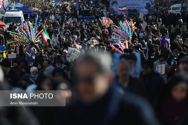 61566296_amin-khosroshahi-1212