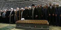 اقامه نماز بر پیکر آیت الله هاشمی رفسنجانی توسط مقام معظم رهبری