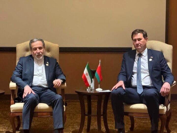 دیدار عراقچی با وزیر امور خارجه بلاروس / همکاری اقتصادی و دیپلماتیک تقویت میشود