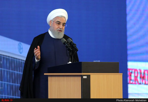 روحانی: برای مشکلات مردم در خط مقدم هستند/ به مردم قول داده بودم که چند استان به راه آهن سراسری وصل شود