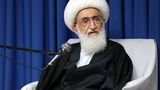 آیت الله نوری همدانی: مسئولی که شب سر بر بستر می‌گذارد باید ببیند توانسته عملی انجام دهد تا شرمنده خون شهدا نباشد