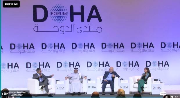 ظریف: ایران همچنان ایستاده و به ایستادگی ادامه خواهد داد / جهان باید با «قدرت» ایران کنار بیاید