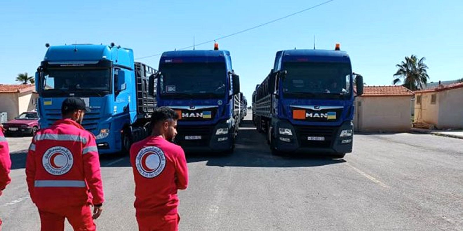 اسرائیل کوتاه آمد/ ورود کامیون‌های حامل کمک‌های مردمی به غزه