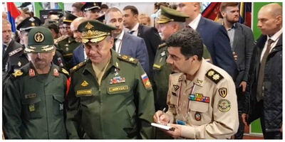 هیات نظامی روسیه در تهران چه می‌کرد؟