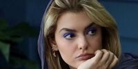 دنیا مدنی روسری از سر برداشت + عکس 