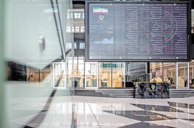 فشار فروش از دوش بزرگان بورس برداشته شد | رشد شکننده شاخص کل | خروج پول به حداقل رسید