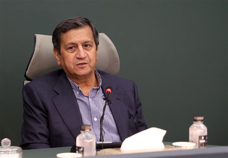 عبدالناصر همتی: در شرایط بسیار سختی به سر می‌بریم اما ... | ارز مورد نیاز کالاهای اساسی و دارو را تامین می‌کنیم | صحبت کردن درباره مشکلات سیاه‌نمایی نیست 