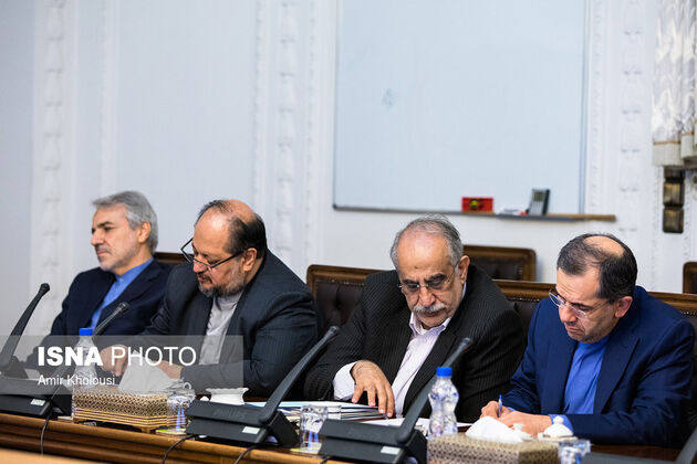 جلسه شورای عالی اقتصادی با حضور سران قوا