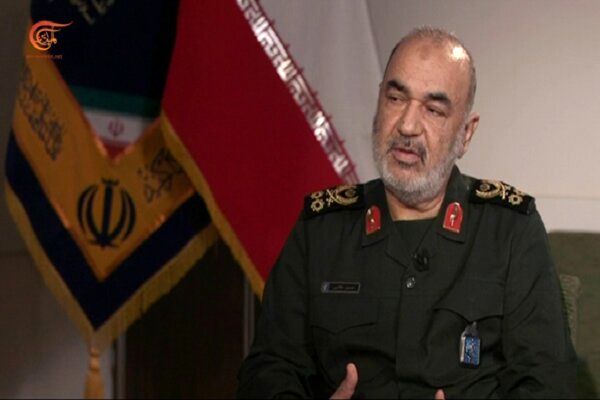 سردار سلامی: تحریم‌ها علیه ایران بی‌اثر شده است
