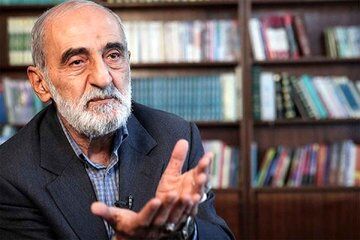 خط و نشان حسین شریعتمداری برای قالیباف و عراقچی: چرا غرامت نگرفتید؟/ زمینه را برای حملات و جنایت بعدی آماده کردید