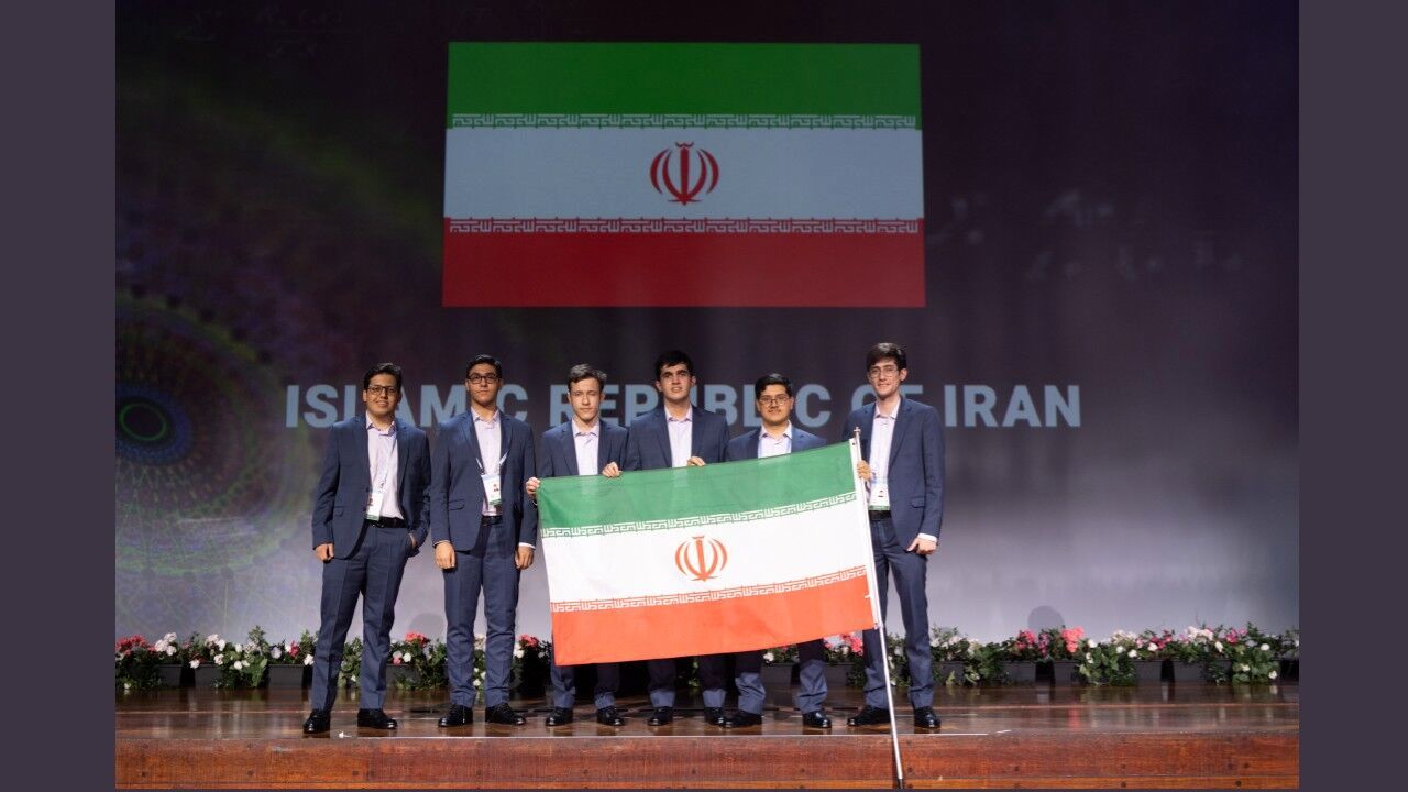 درخشش دانشآموزان ایرانی در مقام هشتم المپیاد جهانی ریاضی