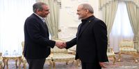 الجزیره: میانجی پاکستانی در تلاش است تا پیشنهاد‌های ایران و آمریکا را ادغام کند/ طرف پاکستانی نقش یک میانجیِ صرفاً انتقال‌دهنده پیام را بازی نمی‌کند؛ بلکه چیزی فراتر از میانجی و فروتر از مذاکره‌کننده مستقیم است