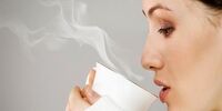 12 معجزه نوشیدن آب داغ برای بدن که نمی دانستید!