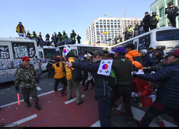 درگیری با پلیس در کره جنوبی