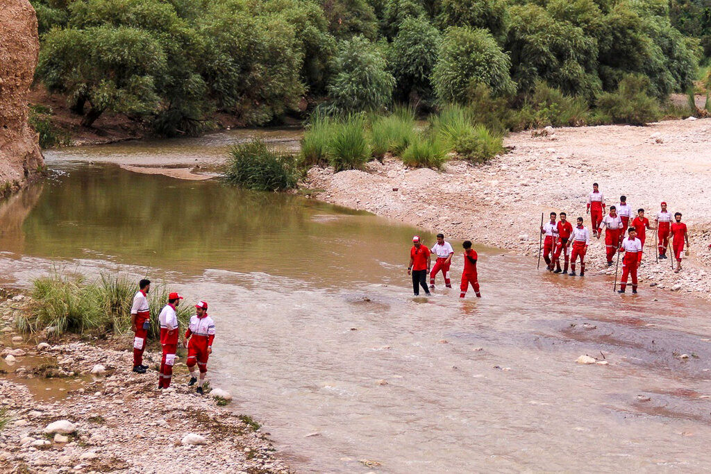  کشف جسد پسر ۳ ساله در سیل استهبان
