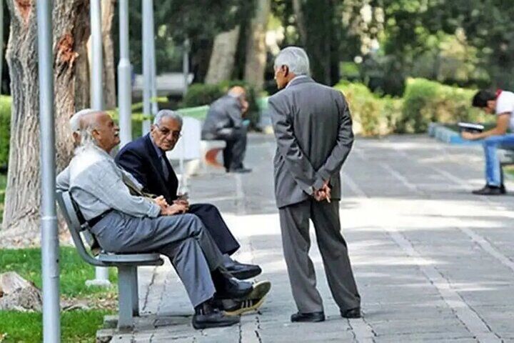 پرداخت وام فوری ۱۲۰ میلیون تومانی به بازنشستگان صحت دارد؟