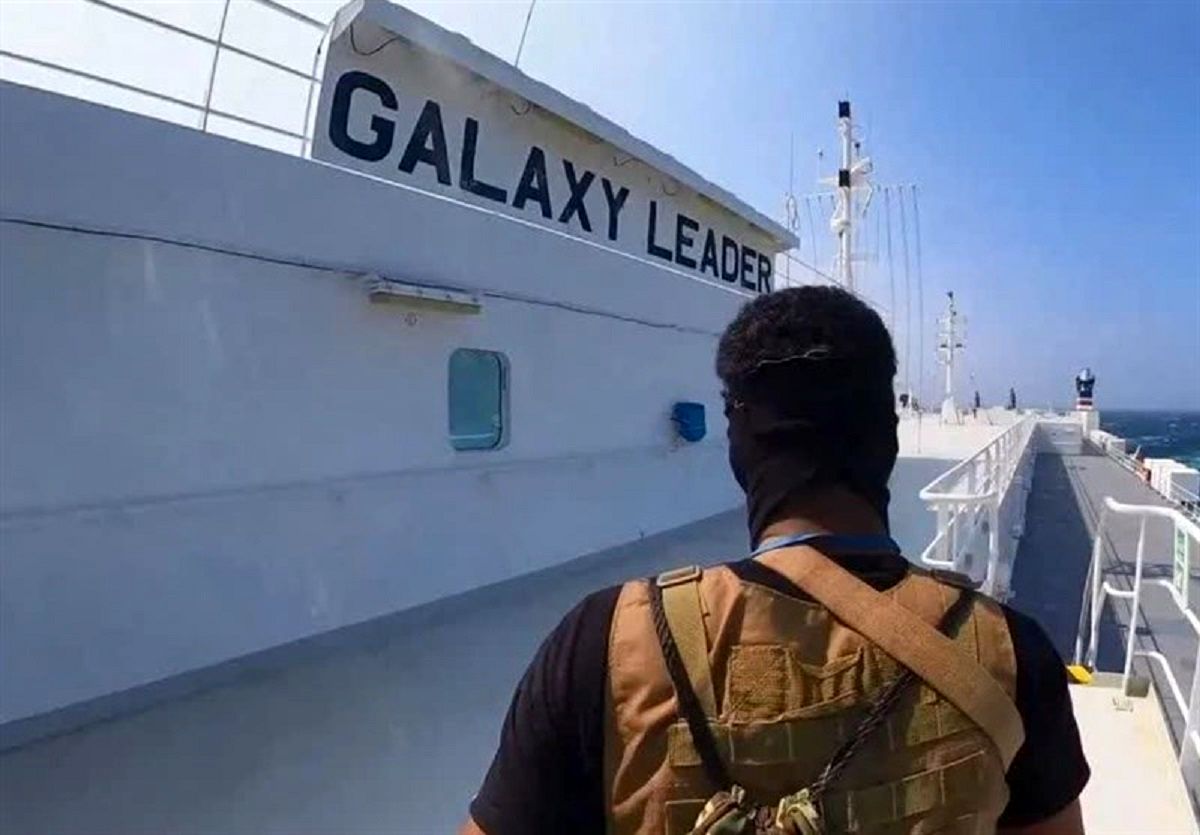 جزئیات اصابت یک موشک یمنی به یک کشتی در دریای سرخ