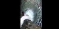 وقتی پیرمرد 87 ساله بالای آبشار ماجراجویی می کند + فیلم