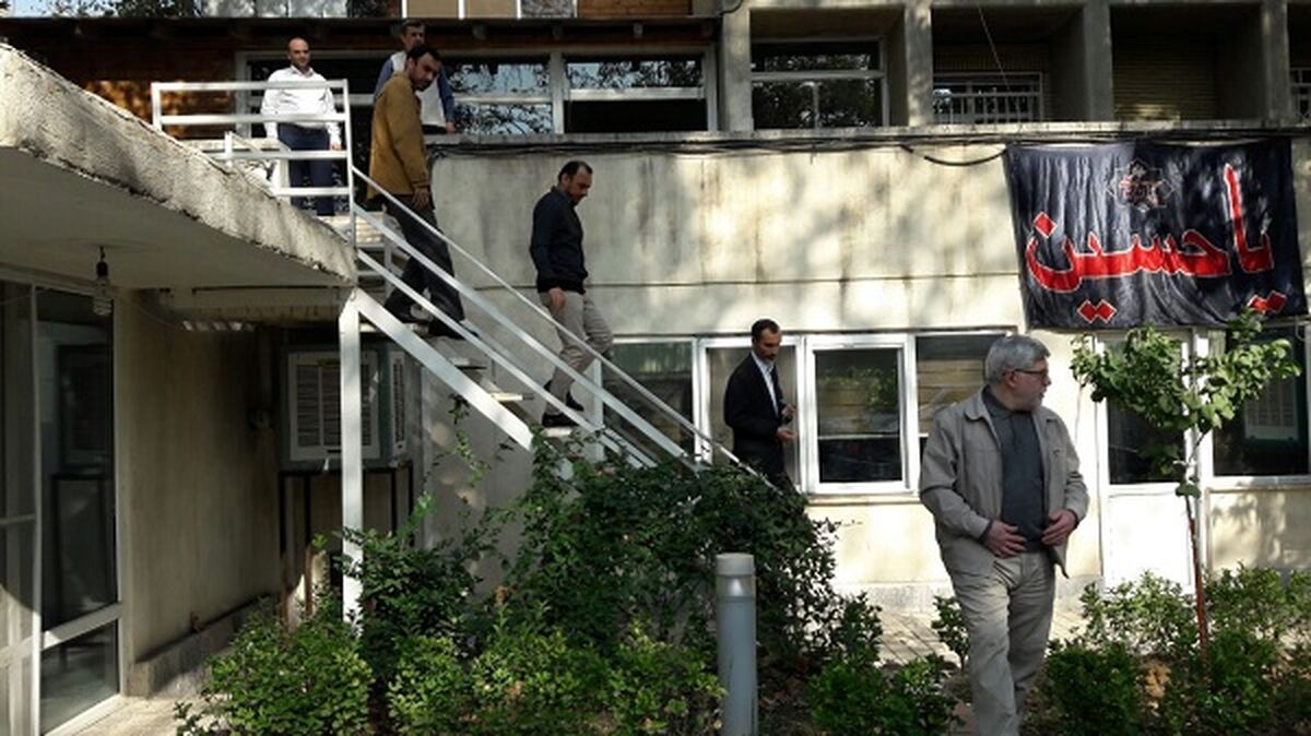 واکنش احمدی نژاد روی خط قرمز/ خودزنی دوباره برای مشایی