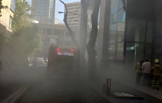 حریق گسترده در یک ساختمان 13 طبقه در تهران 