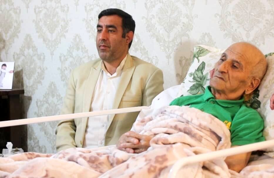 تصاویر تلخ از مراسم تشییع پیکر مربی خوشنام فوتبال ایران+ عکس
