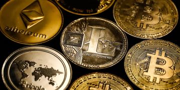 سقوط قیمت بیت‌کوین در پی حمله هوایی آمریکا و اسرائیل به ایران
