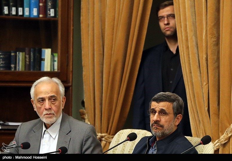 احمدی نژاد و معاونش در جلسه مجمع تشخیص مصلحت نظام + عکس