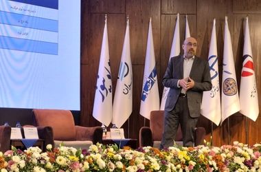 مهمترین تهدید بازار سرمایه از زبان یک تحلیلگر مالی | حق‌شناس: بورس با ریسک جدی مواجه نیست اما... | بر مبنای ارزش دلاری، می‌توان انتظار رشد ۸۰ درصدی بازار سهام را داشت