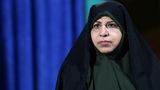 نوه های رهبر شهید انقلاب در کدام بیمارستان ها به دنیا آمدند؟/ دستجردی:  ۱۱ نوه رهبر شهید را من به دنیا آوردم+ فیلم 