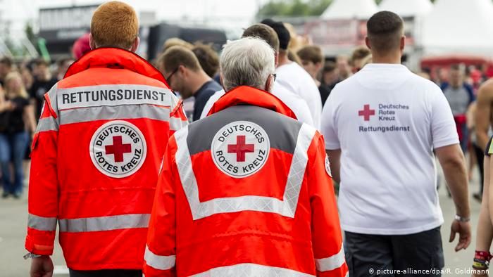 گفت‌وگو با صلیب سرخ آلمان: کمک در راه است؛ دلواپسان دخالت نکنند