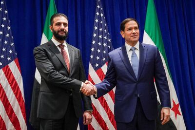 حملات سراسری علیه داعش همزمان با سفر جولانی به آمریکا | دمشق به دنبال کمک مالی، واشنگتن به دنبال حضور نظامی!