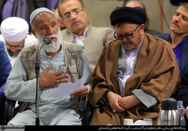 دیدار شاعران با رهبری