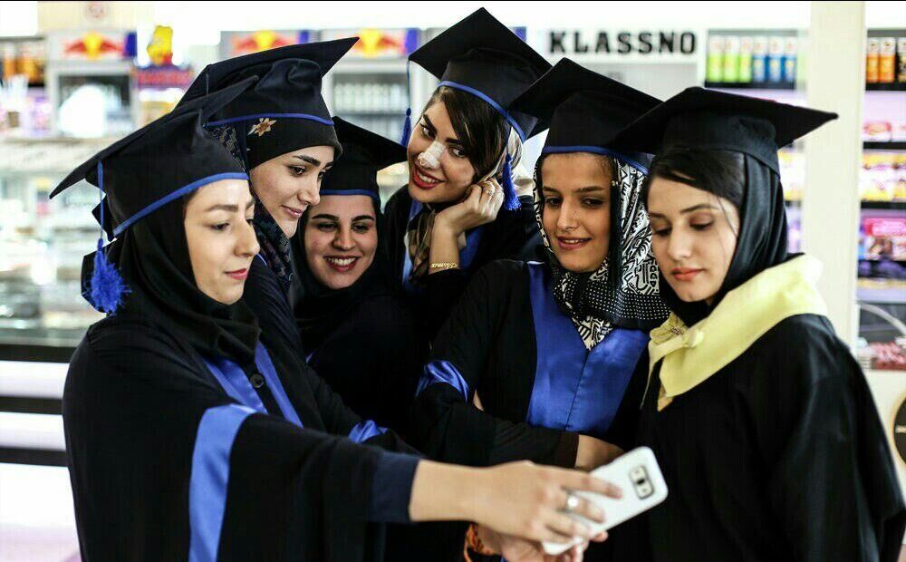 دختر نابغه فارغ‌التحصیل شد 