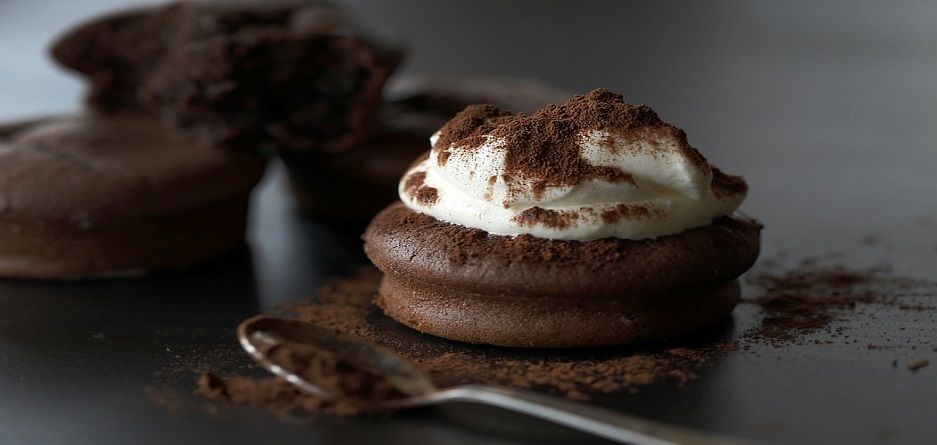 8 مزیت اثبات شده خوردن شکلات تلخ برای سلامتی بدن