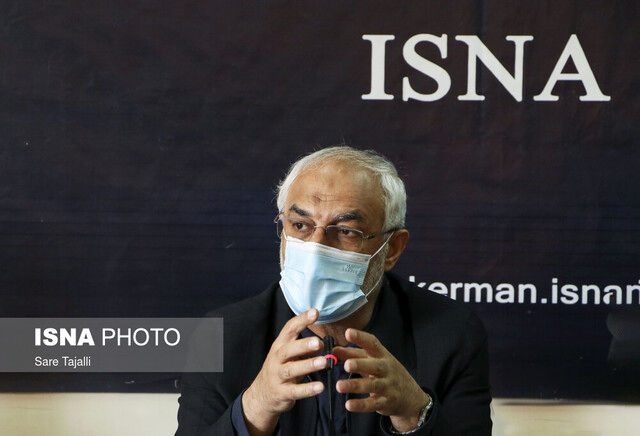 حمله وزیر احمدی نژاد به روحانی: از کرونا می ترسی