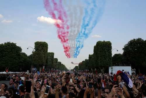 جشن قهرمانی فرانسه در پاریس