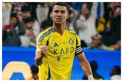 پایان شایعات؛ رونالدو پای قرارداد تمدید با النصر را امضا کرد؟