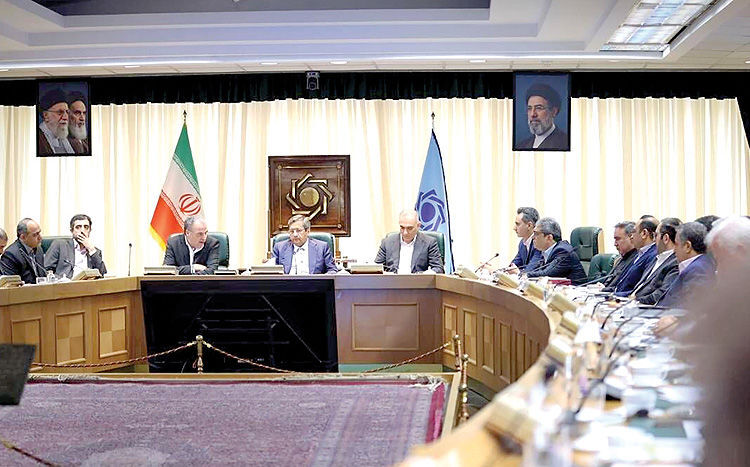 ردیابی پول‌های مشکوک | ۳۰۰ همت تراکنش مشکوک زیر ذره‌بین  | بخشی از پول‌های مشکوک از حساب‌ها و ابزارهایی عبور می‌کند که به نام افراد عادی ثبت شده‌اند