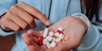 بعد از مصرف آنتی بیوتیک هرگز این غذا را نخورید
