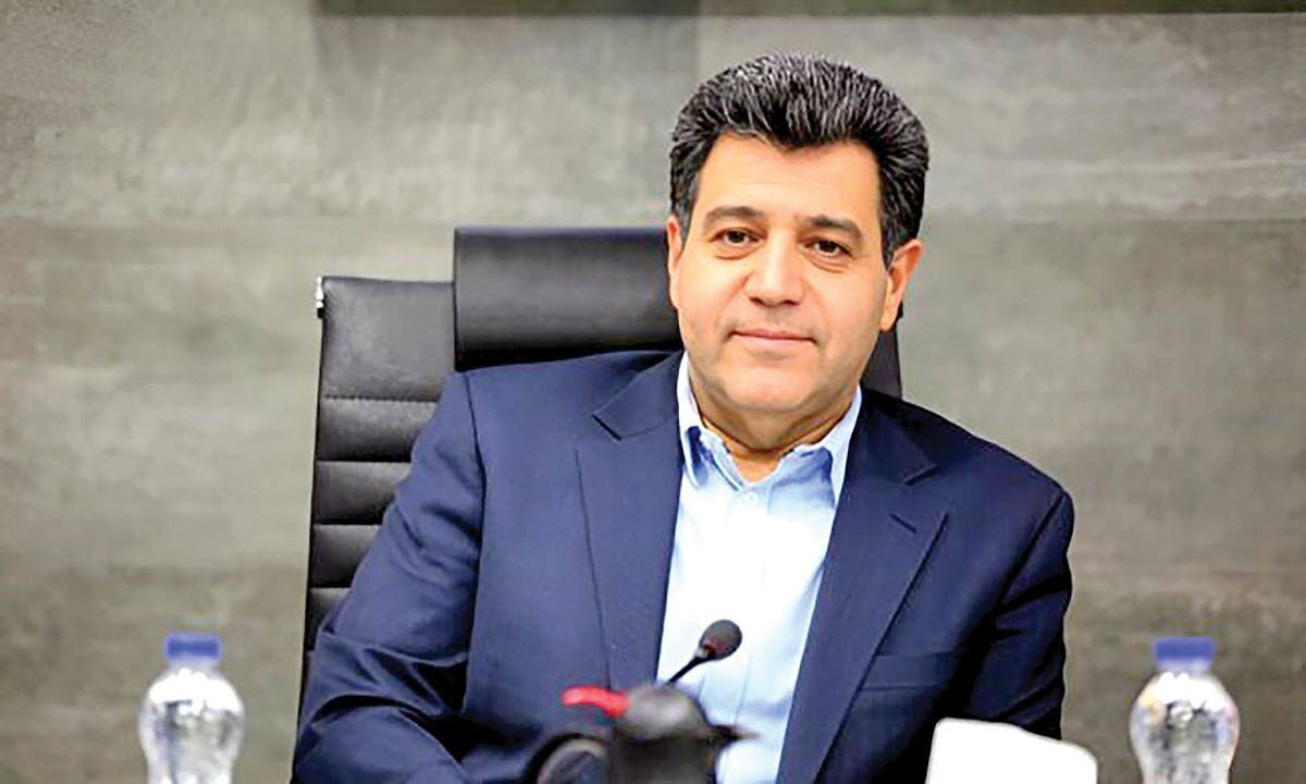 آب رفتن طبقه متوسط در ایران | سلاح ورزی: طبقه متوسط وقتی ناامید شود، فکر مهاجرت می افتد