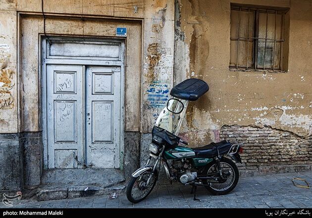 تصاویر/ درب‌های بجامانده از طهرانِ قدیم