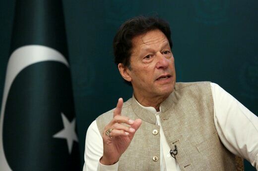 انتقاد شدید عمران خان از رئیس ستاد ارتش 