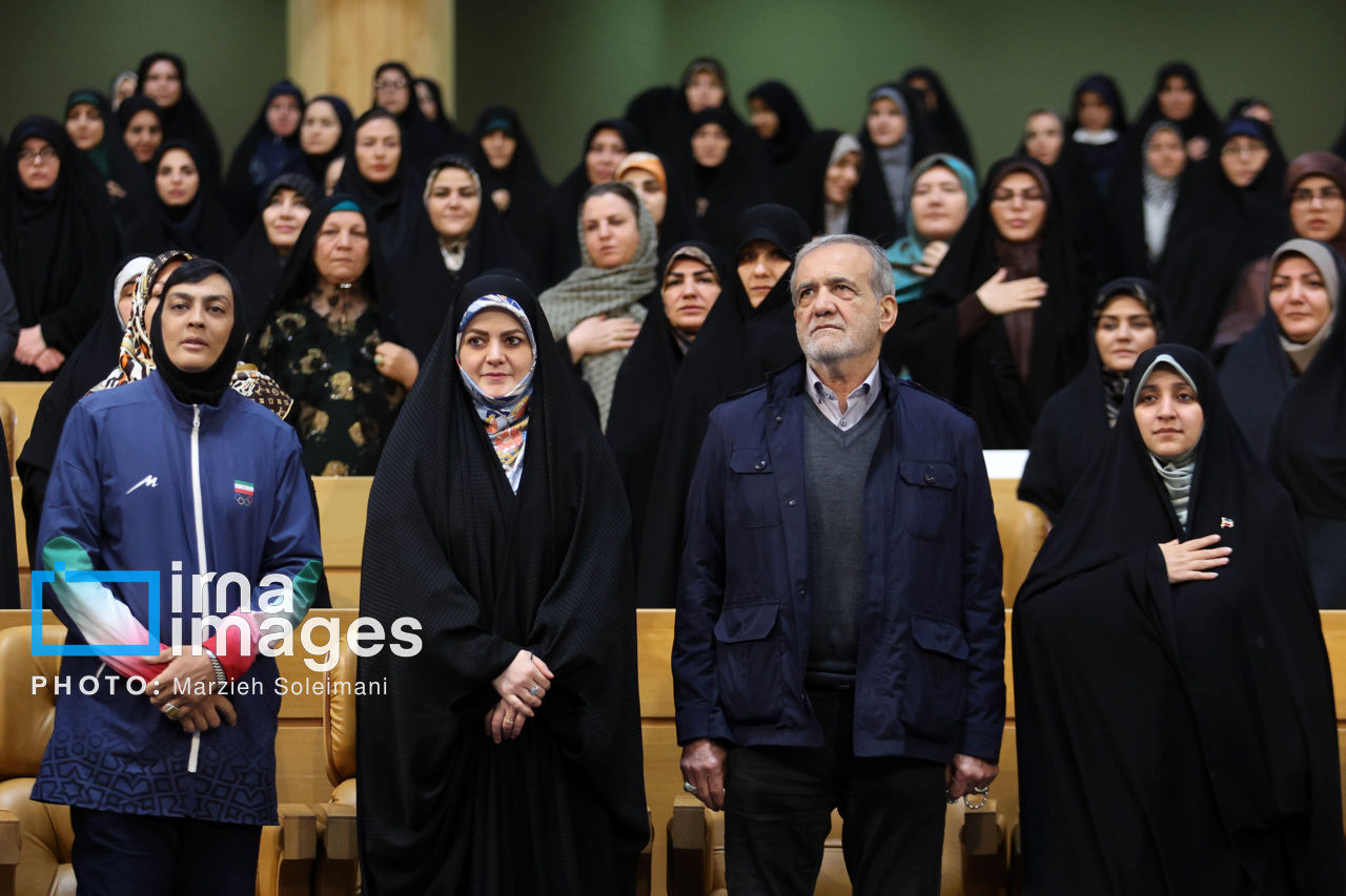 تصاویر| خوش‌وبش زهرا پزشکیان با زنان ورزشکار