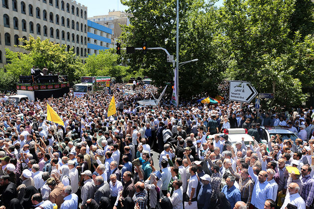 مراسم باشکوه تشییع پیکر شهدای حوادث تروریستی تهران