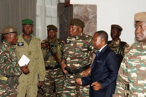 حمله ارتش فرانسه به پایگاه ارتش نیجر / ۱۶ زندانی آزاد شدند