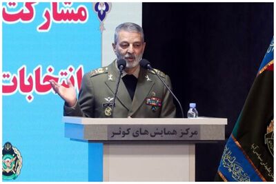توصیه انتخاباتی فرمانده ارتش/ حضور در انتخابات به مثابه جهاد در راه خداست